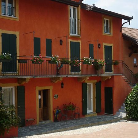 Locanda La Casetta Angera Exterior foto