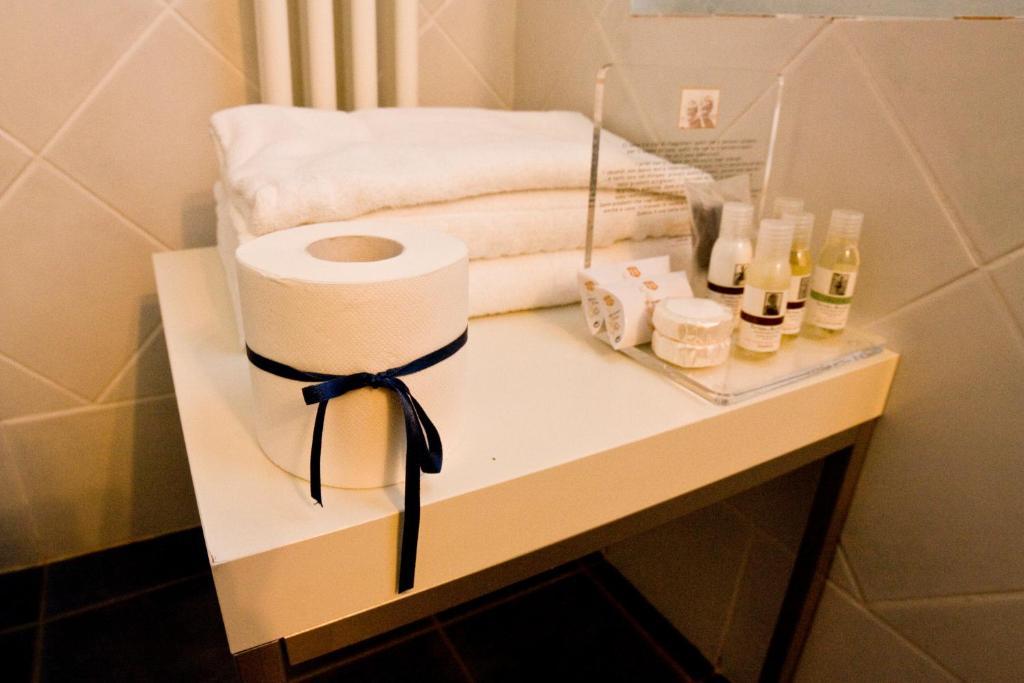 Locanda La Casetta Angera Habitación foto